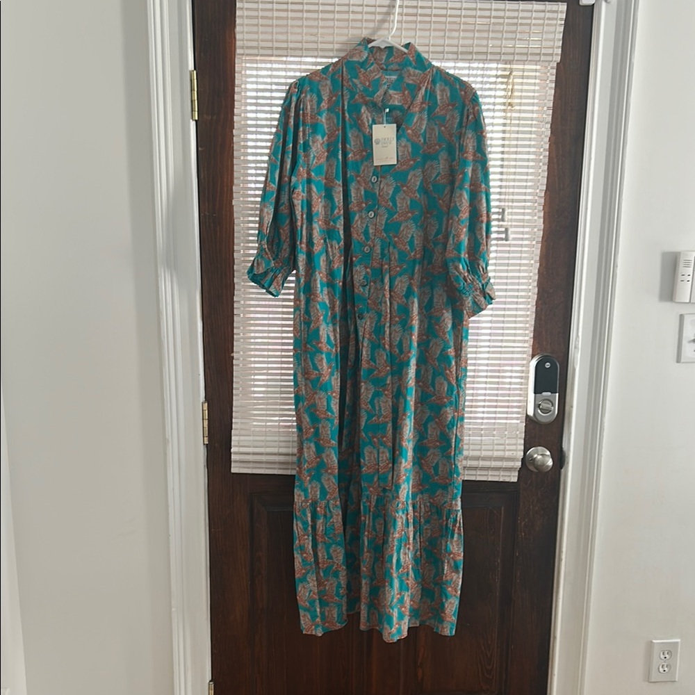 Casual Blue Sundress with Mandarin Collar and Cuffed Sleeves